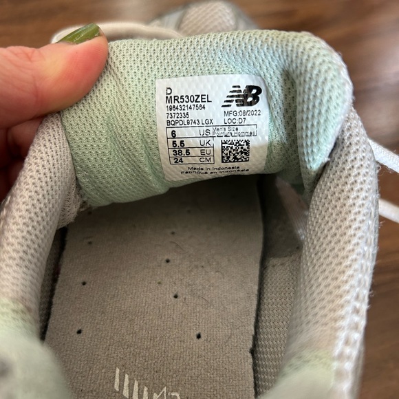 New Balance 530 - Picture 4 of 5